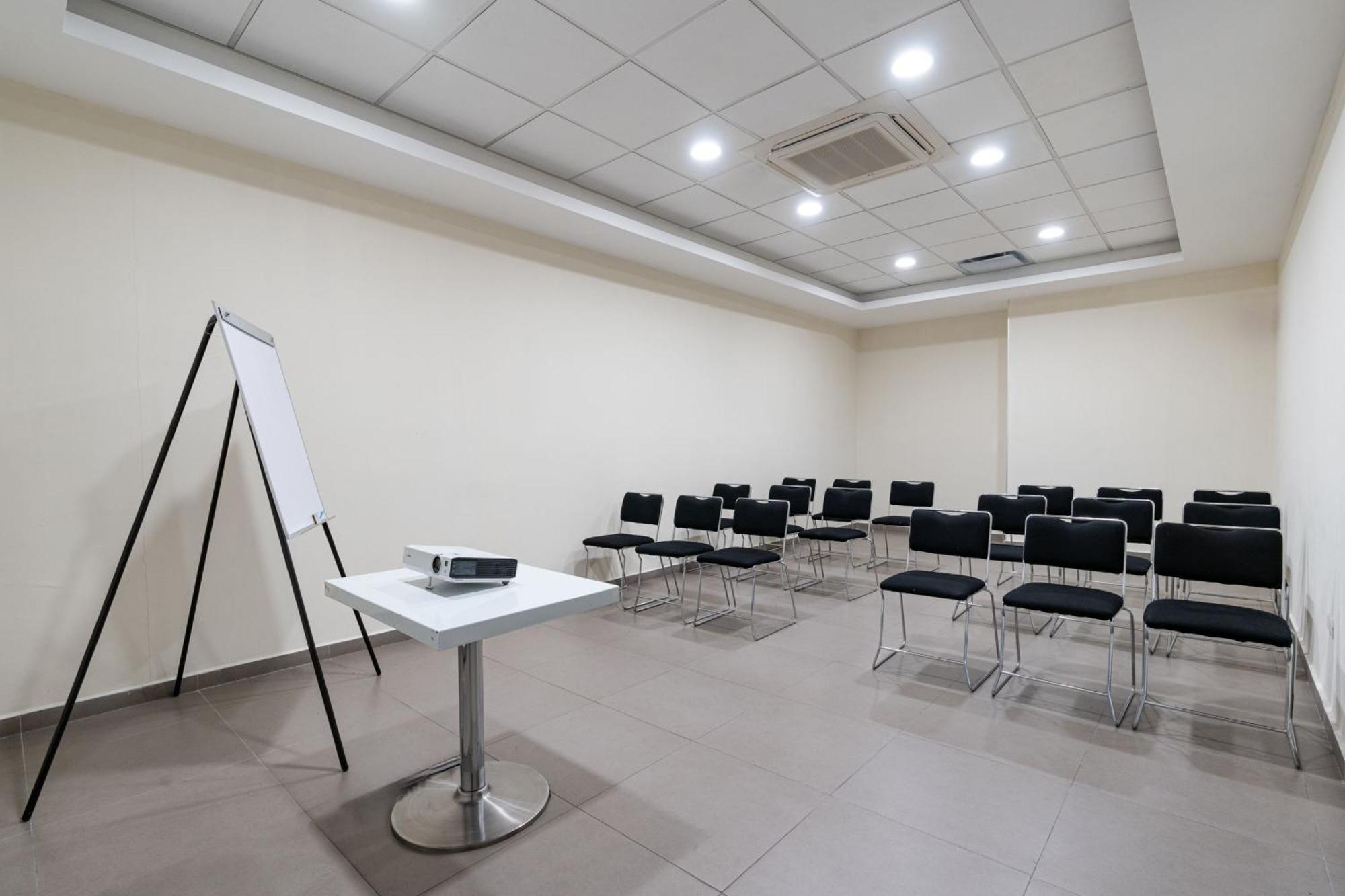 City Express Junior By Marriott Aguascalientes Centro Exteriör bild